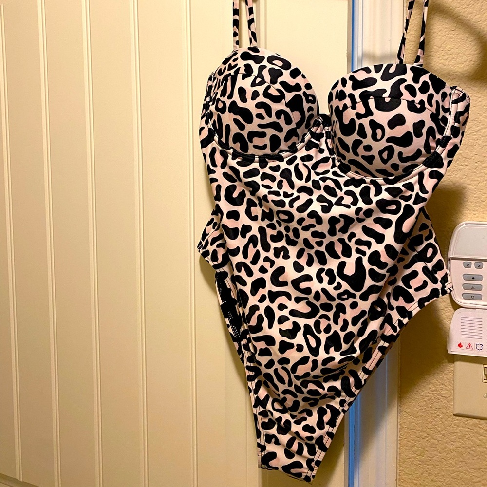 Woman’s cheetah swim suit